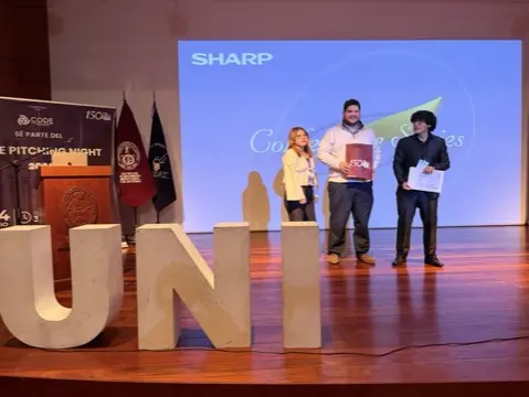 Premiación en la Universidad Nacional de Ingeniería